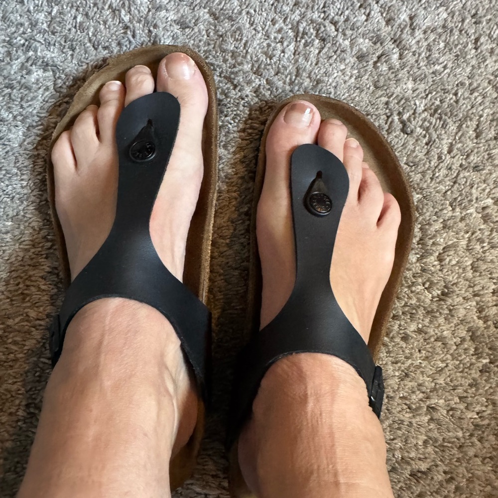 BIRKENSTOCK (original) - barely worn!!